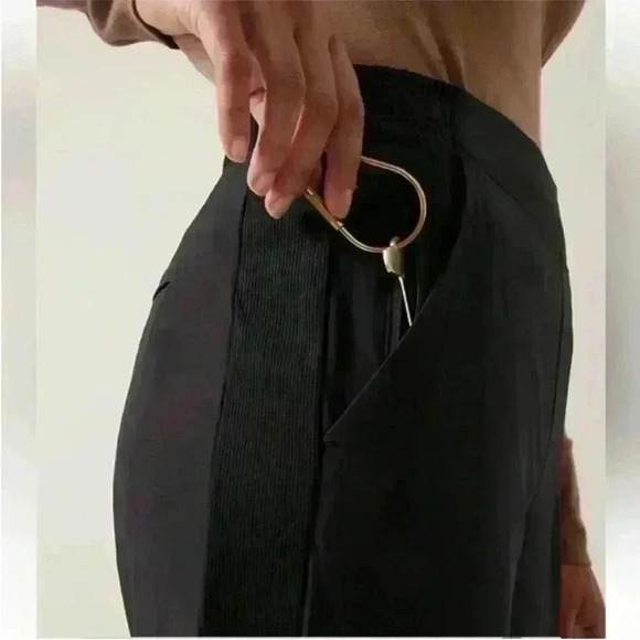 Athleta Brooklyn Jogger in Black Size 26 NWT - Picture 2 of 7